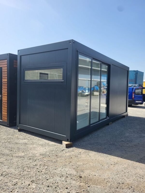 20ft/40ft container shop - Custom-built Retail Space