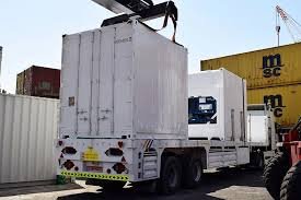 images (46) 10ft Reefer Shipping Container – Compact Cold Storage Solution